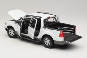 Ford Explorer Sport Trac Weiß Maisto 1:18 36891 Metall — Bild 5 von 8