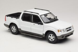 Ford Explorer Sport Trac Weiß Maisto 1:18 36891 Metall — Bild 6 von 8