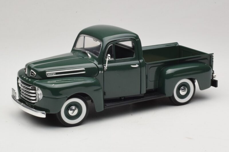 Ford F-1 Grün Road Legends 1:18 92218 Metall