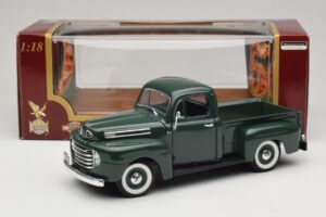 Ford F-1 Grün Road Legends 1:18 92218 Metall — Bild 8 von 8
