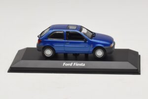 Ford Fiesta Mk4 Blau Metallic Maxichamps 1:43 940085061 Metall