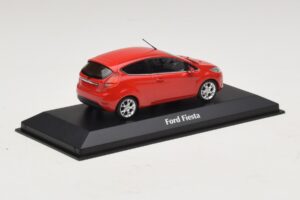 Ford Fiesta Mk7 Rot Maxichamps 1:43 940088000 Metall — Bild 2 von 5