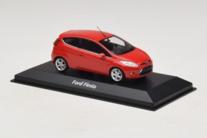 Ford Fiesta Mk7 Rot Maxichamps 1:43 940088000 Metall — Bild 3 von 5
