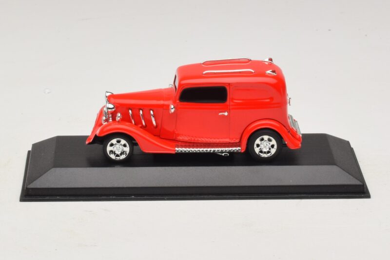 Ford Hot Rod Rot Minichamps 1:43 400142264 Metall