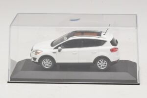 Ford Kuga Mk1 Weiß Händleredition Minichamps 1:43 KUGA002 Metall — Bild 4 von 5