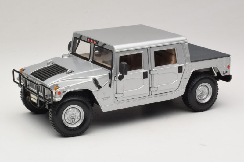 Hummer H1 Hardtop Silber Maisto 1:18 36857 Metall