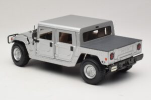Hummer H1 Hardtop Silber Maisto 1:18 36857 Metall — Bild 7 von 8