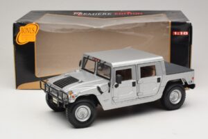 Hummer H1 Hardtop Silber Maisto 1:18 36857 Metall — Bild 8 von 8