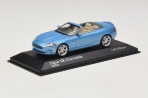 Jaguar XK X150 Cabriolet Hellblau Metallic Minichamps 1:43 400130530 Metall — Bild 2 von 5