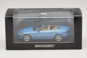 Jaguar XK X150 Cabriolet Hellblau Metallic Minichamps 1:43 400130530 Metall — Bild 5 von 5