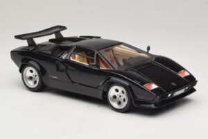 Lamborghini Countach 5000 Quattrovalvole Schwarz Bburago 1:18 3337 Metall — Bild 6 von 8