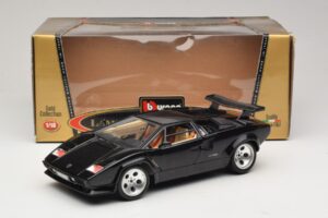 Lamborghini Countach 5000 Quattrovalvole Schwarz Bburago 1:18 3337 Metall — Bild 8 von 8