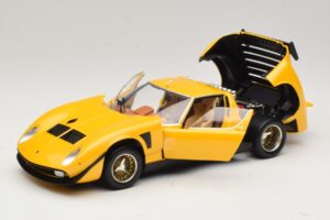 Lamborghini Miura SVR Gelb & Schwarz Kyosho 1:18 08319GY Metall — Bild 2 von 8