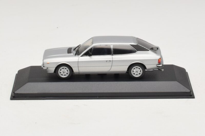 Lancia Beta HPE Silber Minichamps 1:43 400125711 Metall