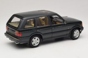 Land Rover Range Rover P38A 4.6 HSE Grün Metallic AUTOart 1:18 70010 Metall — Bild 3 von 8