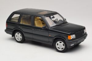 Land Rover Range Rover P38A 4.6 HSE Grün Metallic AUTOart 1:18 70010 Metall — Bild 6 von 8
