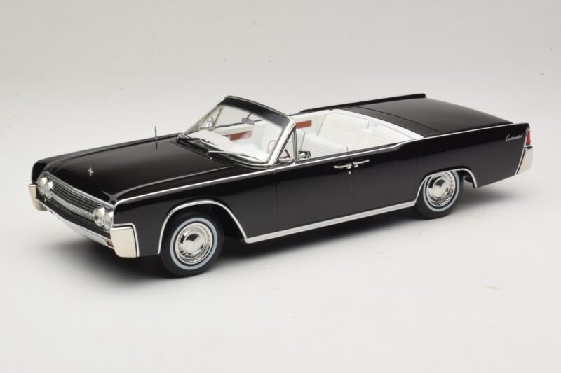 Lincoln Continental Convertible Schwarz Bad Boys KK-Scale 1:18 KKDC181521 Metall