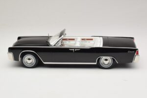 Lincoln Continental Convertible Schwarz Bad Boys KK-Scale 1:18 KKDC181521 Metall — Bild 4 von 7
