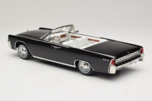 Lincoln Continental Convertible Schwarz Bad Boys KK-Scale 1:18 KKDC181521 Metall — Bild 6 von 7