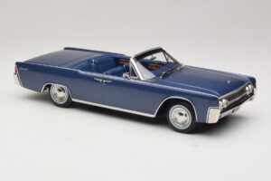Lincoln Continental Convertible Blau Metallic The Lincoln Lawyer KK-Scale 1:18 KKDC181522 Metall — Bild 5 von 7
