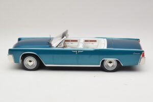Lincoln Continental Convertible Türkis Metallic KK-Scale 1:18 KKDC181524 Metall — Bild 4 von 7