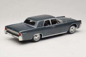 Lincoln Continental Grau Metallic Marnie KK-Scale 1:18 KKDC181482 Metall — Bild 2 von 6