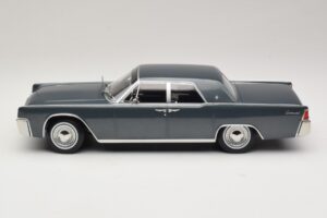 Lincoln Continental Grau Metallic Marnie KK-Scale 1:18 KKDC181482 Metall — Bild 3 von 6