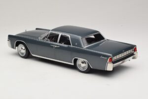 Lincoln Continental Grau Metallic Marnie KK-Scale 1:18 KKDC181482 Metall — Bild 5 von 6