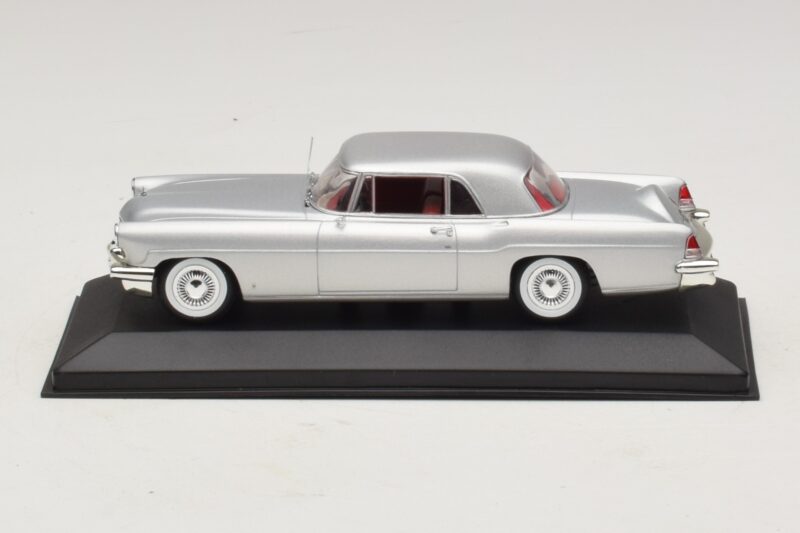 Lincoln Continental Mark II Silber Minichamps 1:43 Lincoln Continental Mark II Silber Minichamps 1:43 400082301 Metall