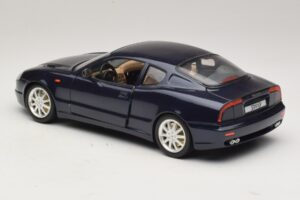 Maserati 3200 GT Blau Bburago 1:18 3371-P1 Metall — Bild 7 von 8