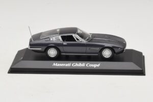 Maserati Ghibli Braun Metallic Maxichamps 1:43 940123320 Metall