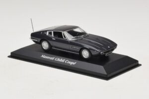 Maserati Ghibli Braun Metallic Maxichamps 1:43 940123320 Metall — Bild 3 von 5