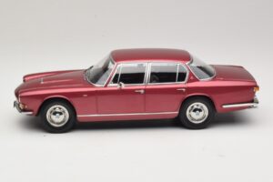 Maserati Quattroporte I Rot Metallic KK-Scale 1:18 KKDC181512 Metall — Bild 3 von 6