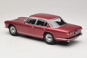Maserati Quattroporte I Rot Metallic KK-Scale 1:18 KKDC181512 Metall — Bild 5 von 6
