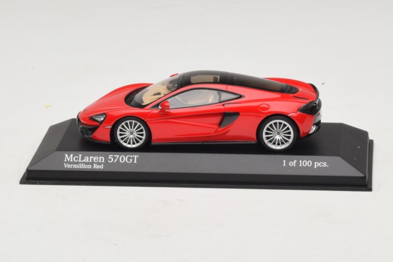 McLaren 570GT Vermillion Red Minichamps 1:43 537154522 Metall