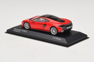 McLaren 570GT Vermillion Red Minichamps 1:43 537154522 Metall — Bild 3 von 5