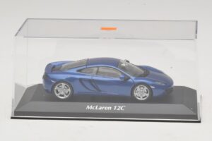McLaren MP4-12C Blue Metallic Maxichamps 1:43 940133021 Metall — Bild 4 von 5