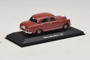 Mercedes 180 W120 Rot Maxichamps 1:43 940033101 Metall — Bild 2 von 5