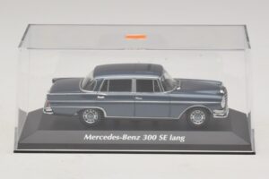 Mercedes 300 SE W112 Lang Blau Metallic Maxichamps 1:43 940035200 Metall — Bild 4 von 5