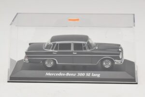 Mercedes 300 SE W112 Lang Dunkelgrau Maxichamps 1:43 940035201 Metall — Bild 4 von 5
