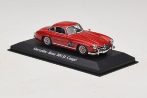 Mercedes 300 SL W198 Rot Maxichamps 1:43 940039001 Metall — Bild 3 von 5