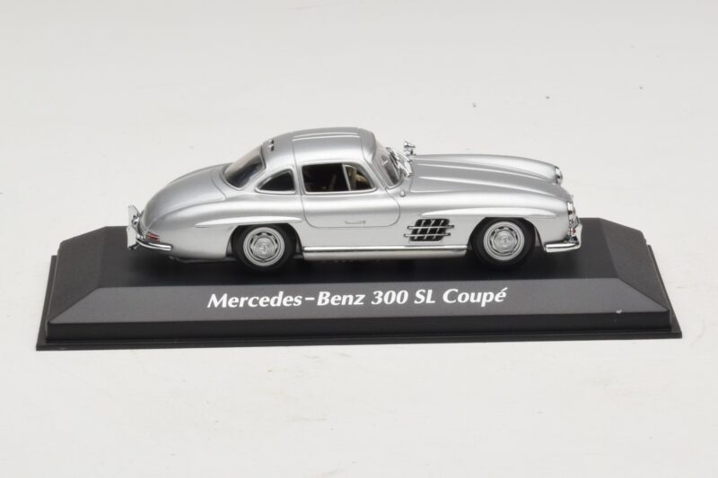 Mercedes 300 SL W198 Silber Maxichamps 1:43 940039000 Metall