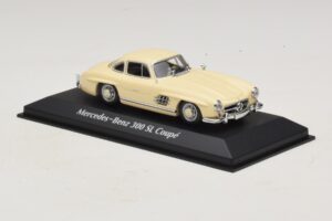 Mercedes 300 SL W198 Weiß Maxichamps 1:43 940039002 Metall — Bild 3 von 5