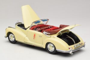 Mercedes 300S Creme Maisto 1:18 31806 Metall — Bild 5 von 8