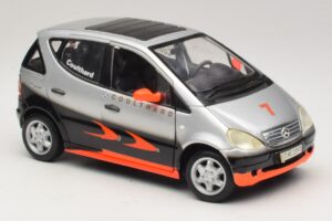 Mercedes A-Class W168 D. Coulthard Silber Maisto 1:18 35841 Metall — Bild 6 von 8