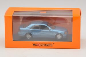Mercedes C-Class W202 Blau Metallic Maxichamps 1:43 940037060 Metall — Bild 5 von 5