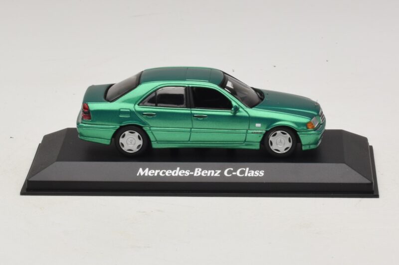 Mercedes C-Class W202 Grün Metallic Maxichamps 1:43 940037061 Metall