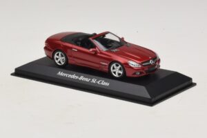 Mercedes SL R230 Rot Metallic Maxichamps 1:43 940037530 Metall — Bild 3 von 5