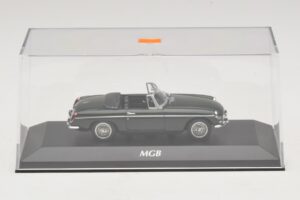 MG MGB Mk1 Grün Maxichamps 1:43 940131031 Metall — Bild 4 von 5