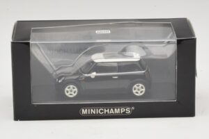 Mini Cooper S R53 Schwarz Mit Panoramadach Minichamps 1:43 MINI022 Metall — Bild 4 von 4
